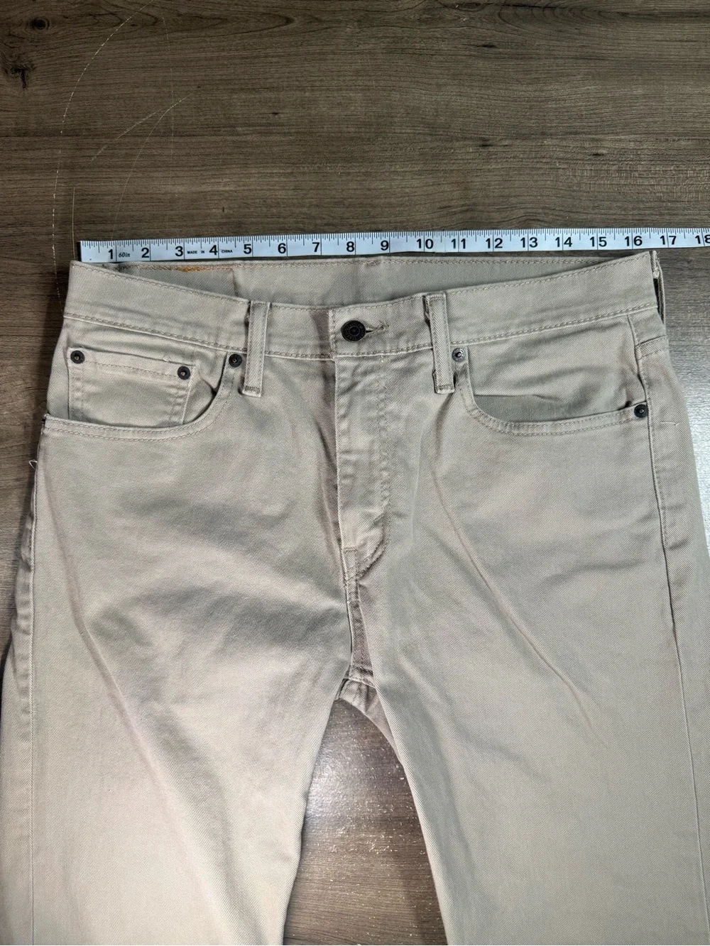 Levi’s 502 Men’s Jeans W32 L32 Beige Khaki Regular Taper 5 Pocket Pants